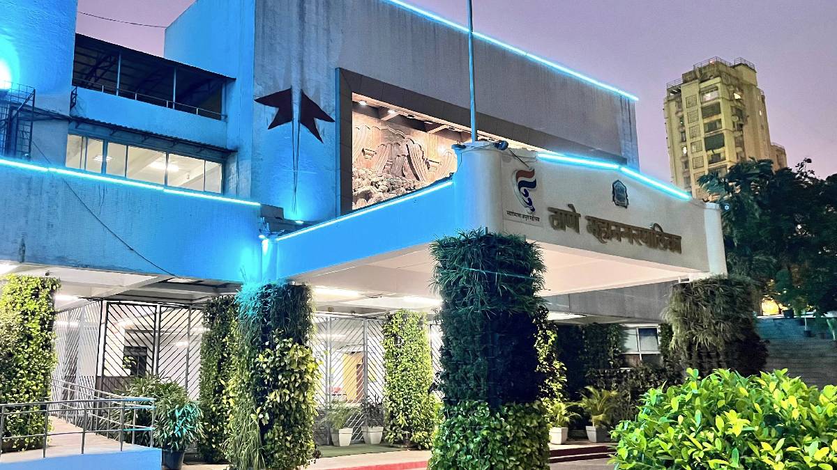 घोडबंदर मार्गावरील उड्डाण पुलांची दुरुस्ती कधी? पावसामुळे माजिवडा पुलावरील कामही ठप्प