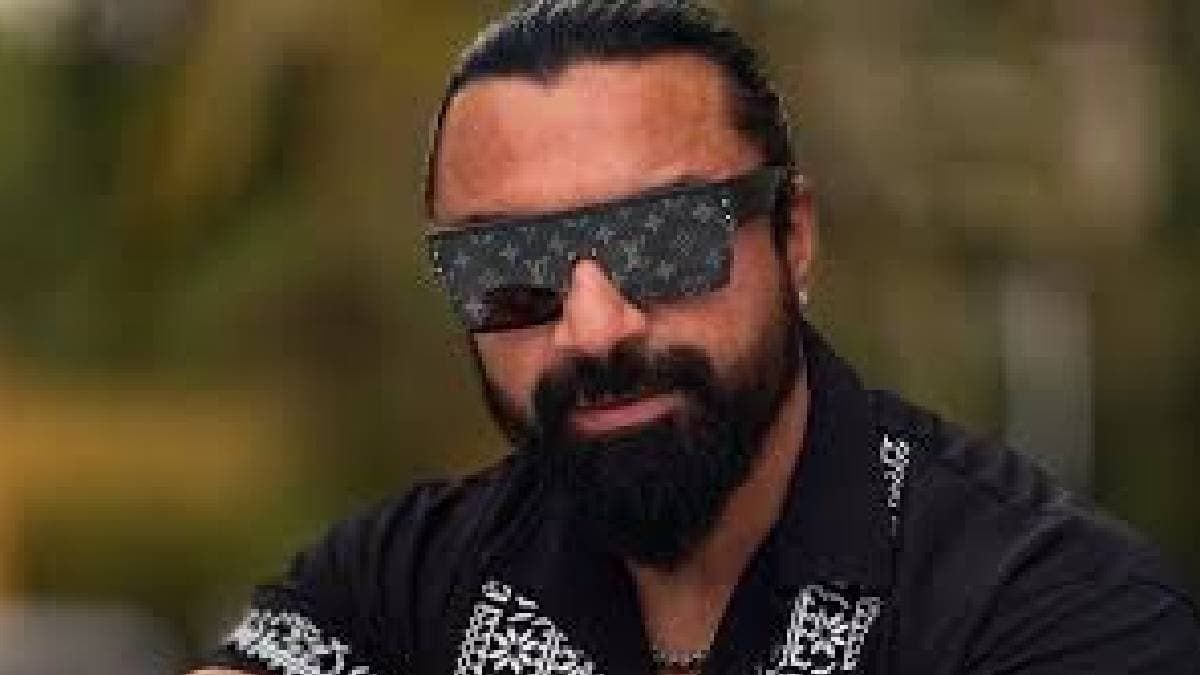 actor ejaz Khan sought anticipatory bail court asked police to clarify their stand