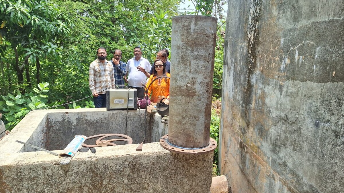 Possibility of a dispute between former corporator and sarpanch over Palghar water issue