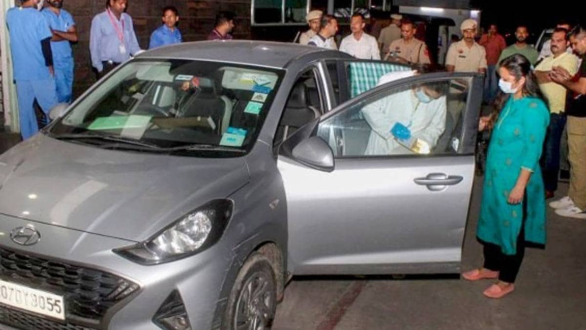 Panchkula Family Mass Suicide Case News Updates in Marathi