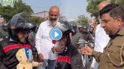 “… तिला मागे बसवा…”; पोलिसांनी बाबा आणि चिमुकलीला भररस्त्यात थांबवलं अन्… VIDEO झाला व्हायरल