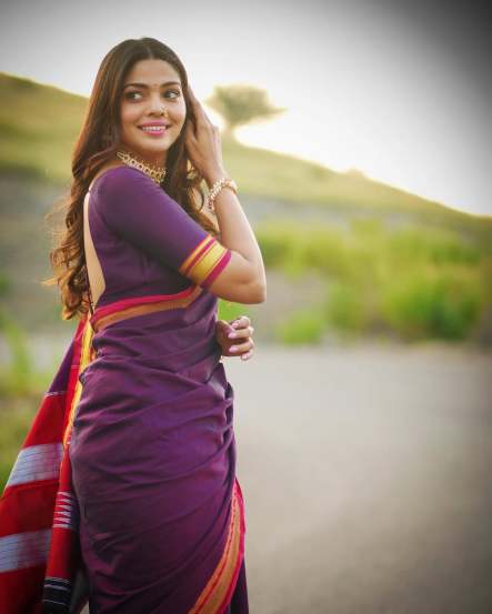 Pooja Sawant Purple Ilkal Saree Look