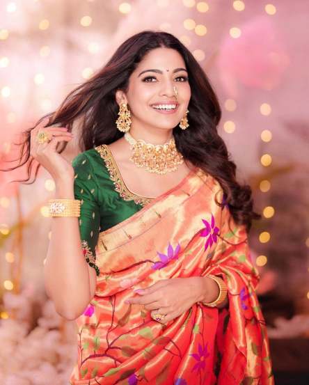 Pooja Sawant Purple Ilkal Saree Look