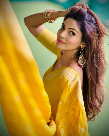 Pooja Sawant Purple Ilkal Saree Look