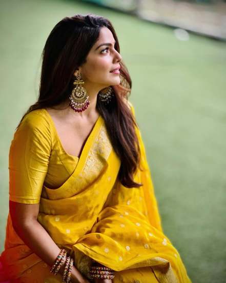 Pooja Sawant Purple Ilkal Saree Look