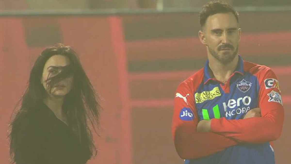 Preity Zinta Faf Du Plessis Virak Photo Fans Demand Movie Pairing Faf Says Make It Happen PBKS vs MI Match IPL 2025