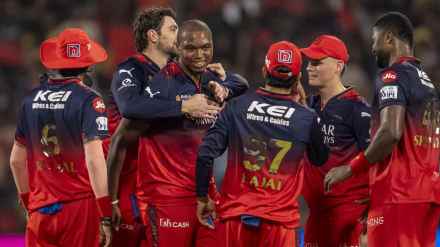 RCB Replace Lungi Ngidi with Zimbabwe pacer Blessing Muzurabani Ahead of IPL 2025 Playoffs