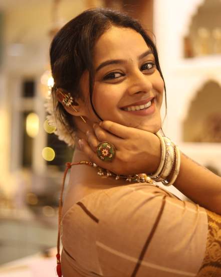 Sakshee Gandhi Peacock Green Paithani Saree