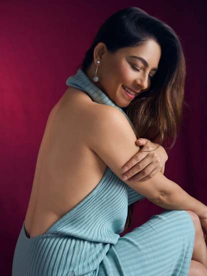 Sonalee kulkarni bikini look, Sonalee kulkarni birthday, marathi actress bikini photoshoot