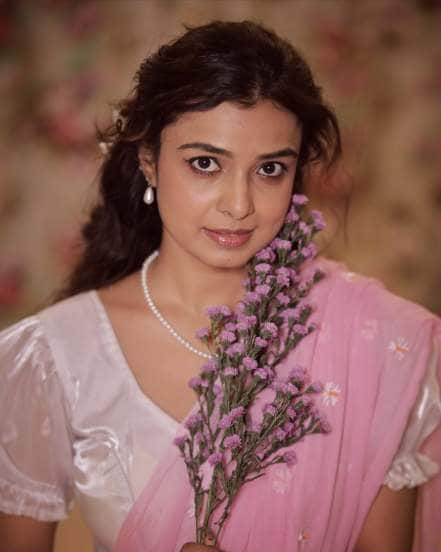 Mayuri Deshmukh pink Saree Look