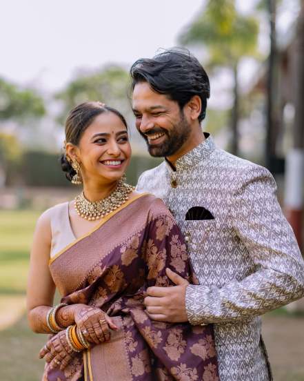 Sayali Deodhar Purple Saree Look