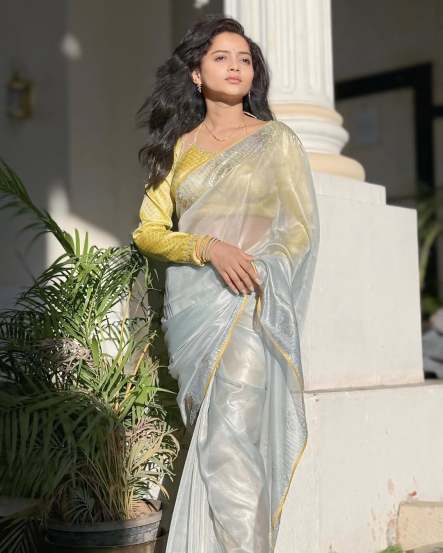 Shivali Parab Silver Tissue Saree Look