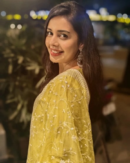 Shivani Rangole Kulkarni Saree Look