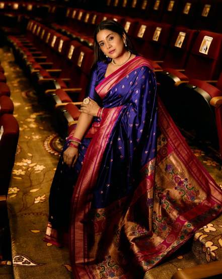 Sonali Kulkarni Paithani Saree Look