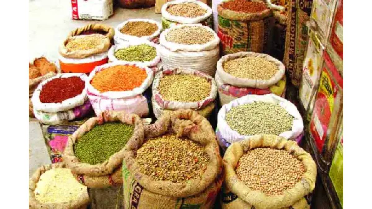 There was a rush to buy food grains in retail and wholesale markets across the state including Pune and Mumbai