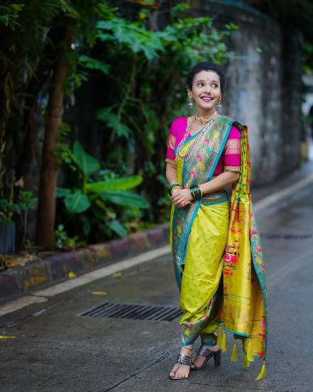 Vat Purnima 2025 Traditional Look Ideas