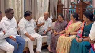 Vijay Wadettiwar Meets Kaspate Family