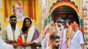 ‘विरुष्का’ झाले भक्तीत तल्लीन! वृंदावनानंतर अयोध्येतील हनुमान गढी मंदिरात केली पूजा, पाहा फोटो