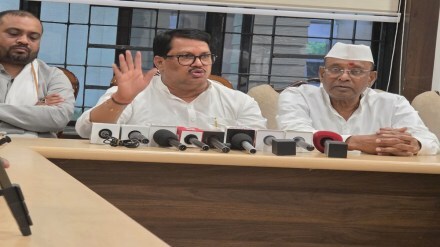 “सत्ताधाऱ्यांकडून गडचिरोलीतील खनिज संपत्ती लुटण्याचा डाव,” विजय वडेट्टीवार यांचा आरोप (छायाचित्र सौजन्य - लोकसत्ता टीम)
