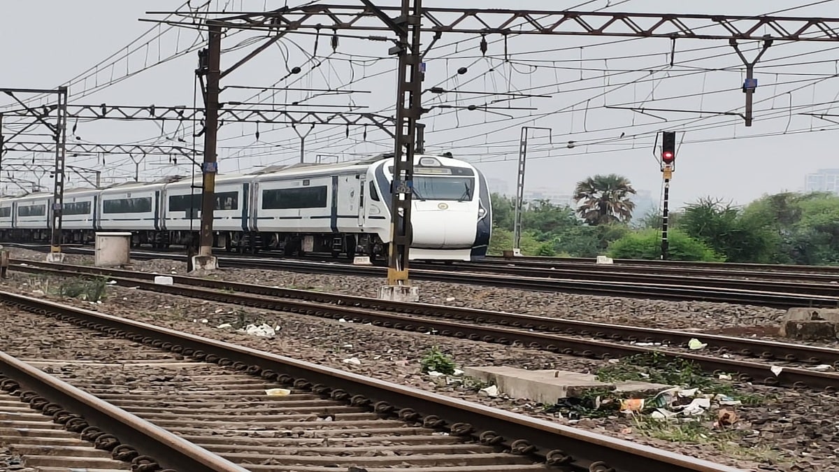 Nashik-Mumbai travel , Vande Bharat Express,