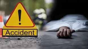 woman dies in Concrete Mixer crash in Hadapsar