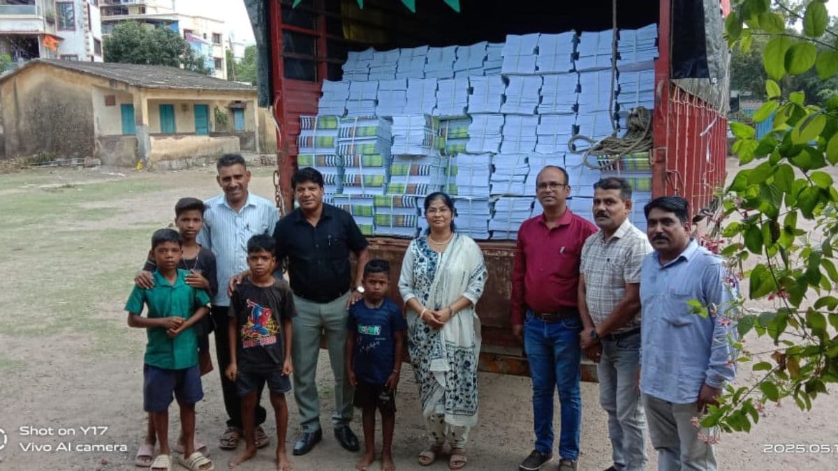 education school balbharati textbooks distribution palghar