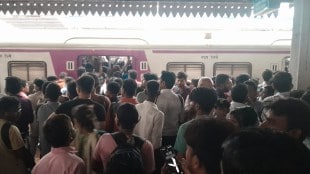 thane district railway stations crowded