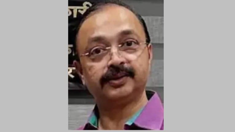निवासी उपजिल्हाधिकाऱ्याच्या घरझडतीमध्ये ६७ लाखाचा ऐवज; रोख १३ लाख आणि अर्धाकिलो सोने