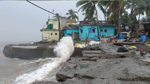 vasai Storm hits Arnala Fort