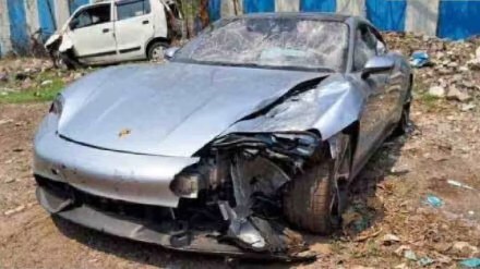 porsche car accident pune