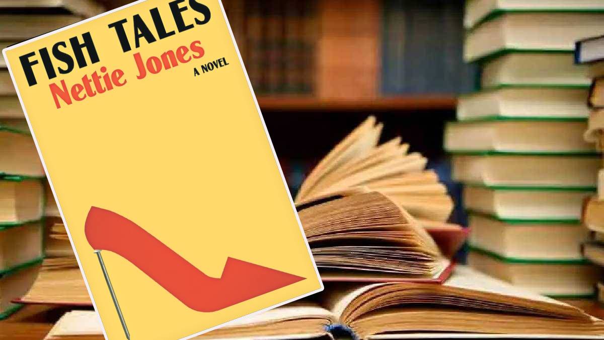 book review in Marathi
