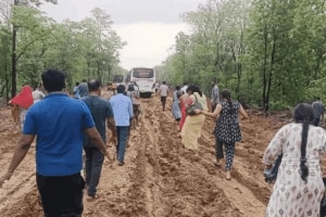 condition of national highway in Devendra Fadnavis Steel City is very bad citizens expressed anger
