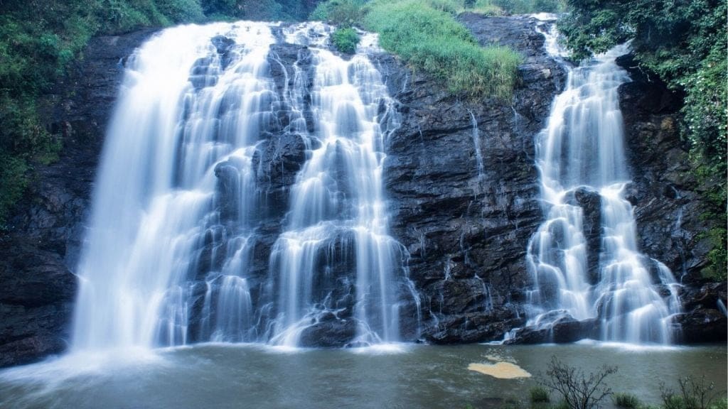 June travel destination, travel tips
