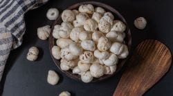 असा खा चवदार मखाना! एकदा खाल तर खाताच रहाल 