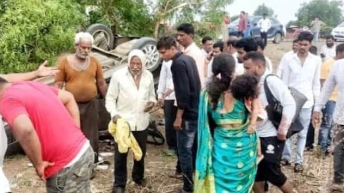 jalna-car-accident