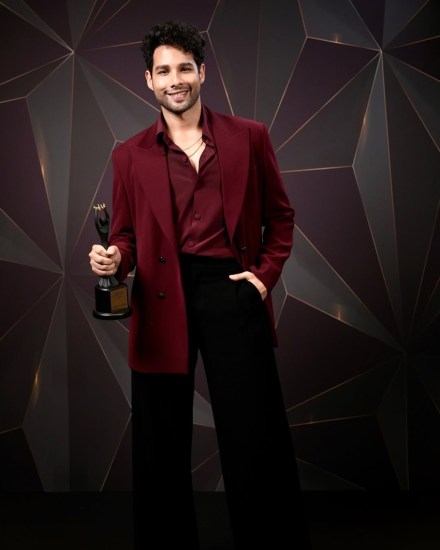 Bollywood celebrities education comparison