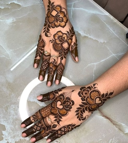 Mehndi designs for engagement look