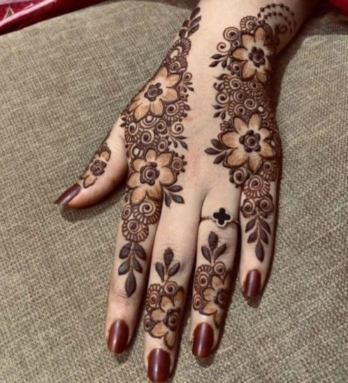 Traditional mehndi for engagement