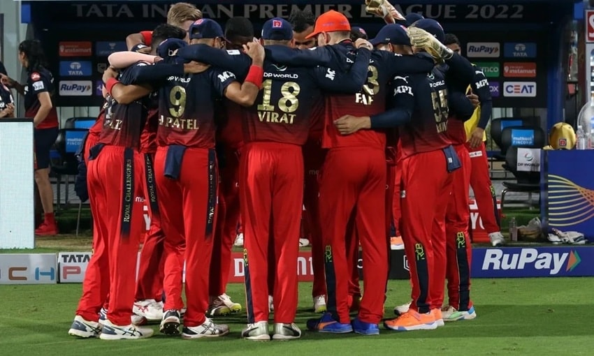 Virat Kohli pays tribute to his father