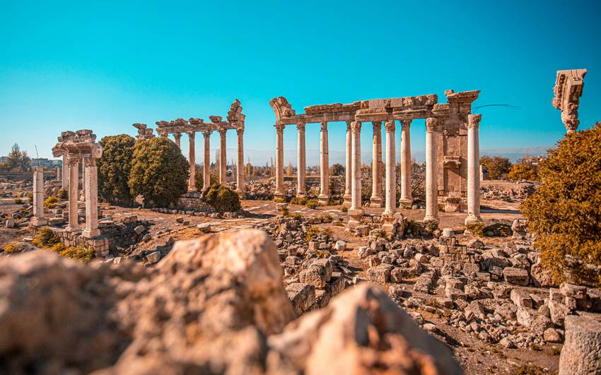 What is dark tourism and places