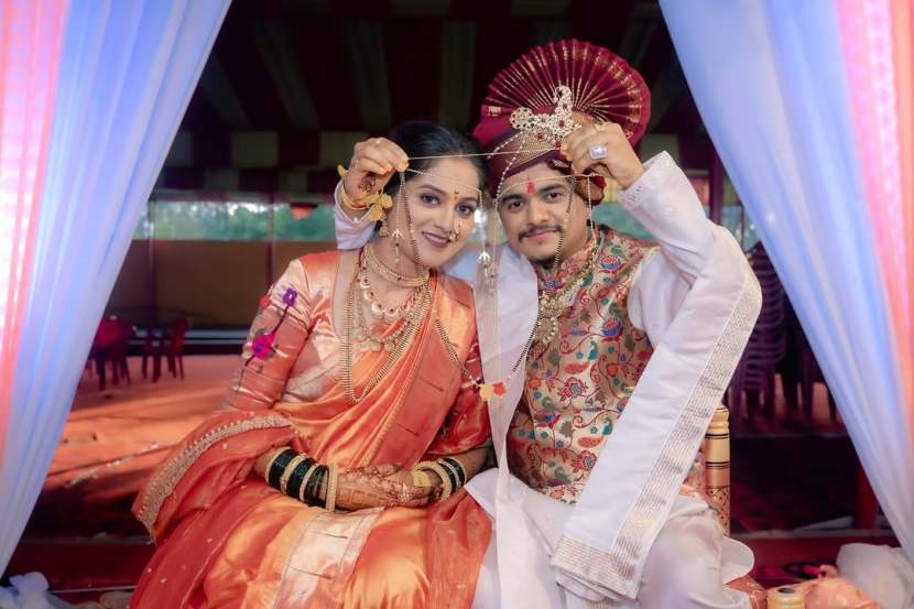 marathi singer kartiki gaikwad shares wedding photos of brother kaustubh