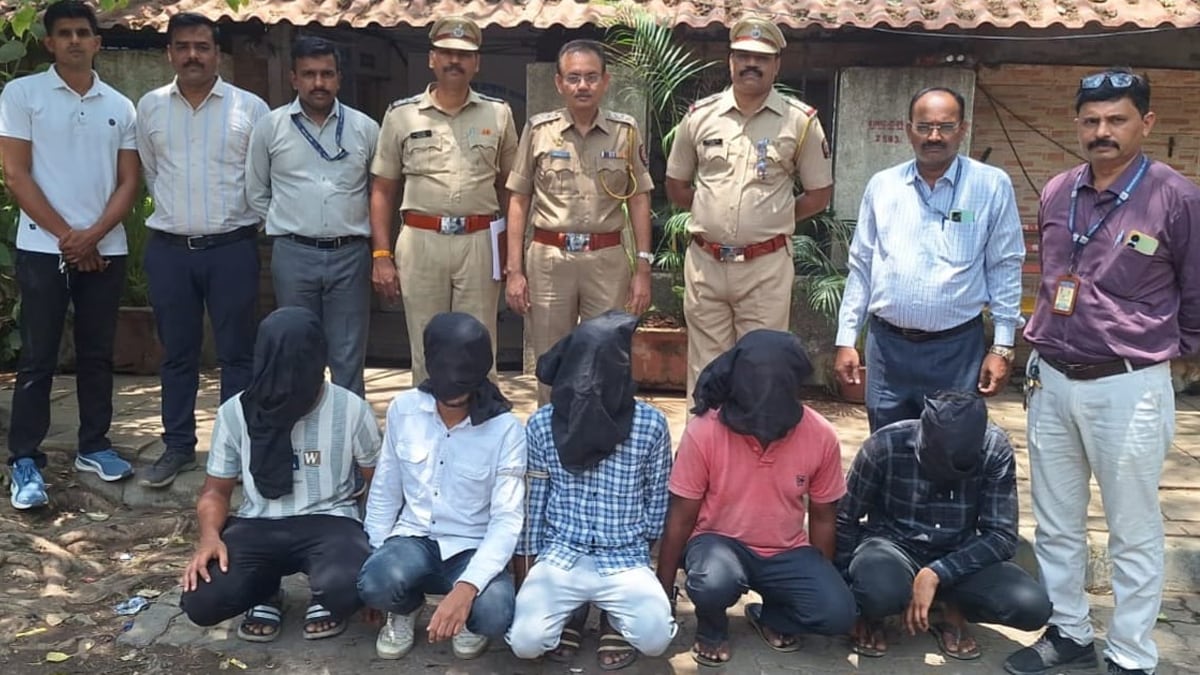 In Kalyan, a young woman was murdered by five men who entered her house near Birla College area; five Sheikh brothers from Indiranagar have been arrested