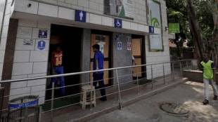 One toilet for 86 people, slow progress in building public toilets in Mumbai