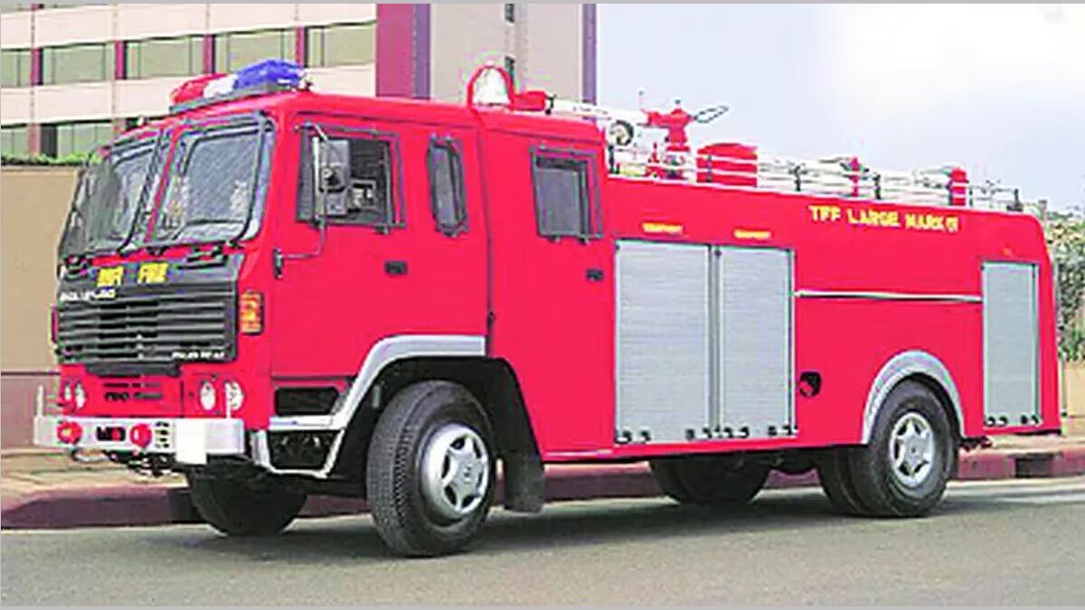 Cow trapped in a building safely rescued; residents praise the fire brigade team