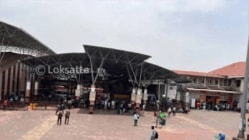 पुणे रेल्वे स्थानकाच्या आवारात ‘नो-पार्किंग ’, आवरातील कोंडीच्या पार्श्वभूमीवर निर्णय