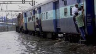 pune train delay due to rain