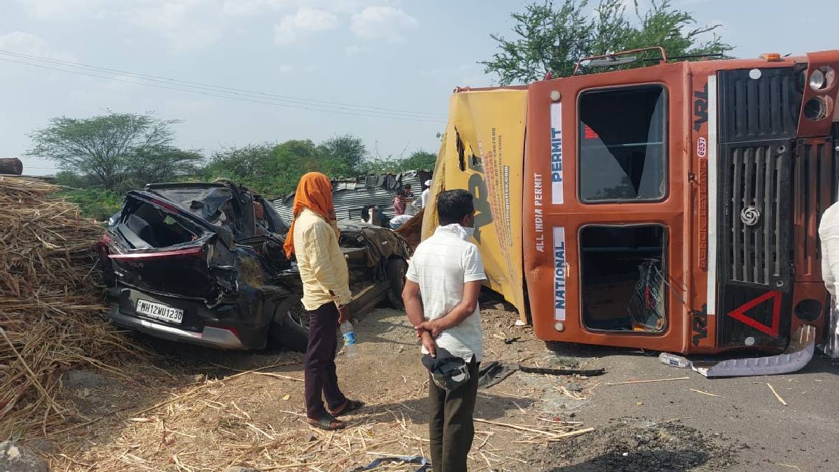 road accident near Akkalkot A truck collided with two cars