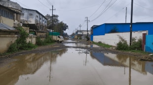 The road leading to Bidko is in bad condition, causing trouble for 35,000 people palghar