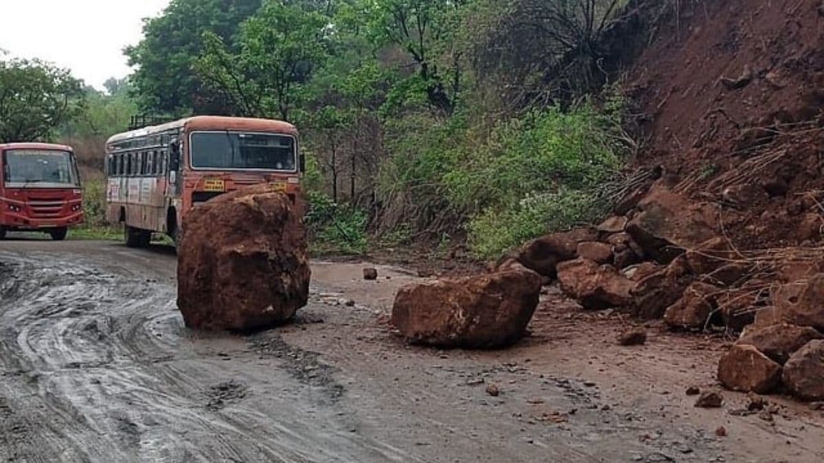 ghat landslide traffic jam