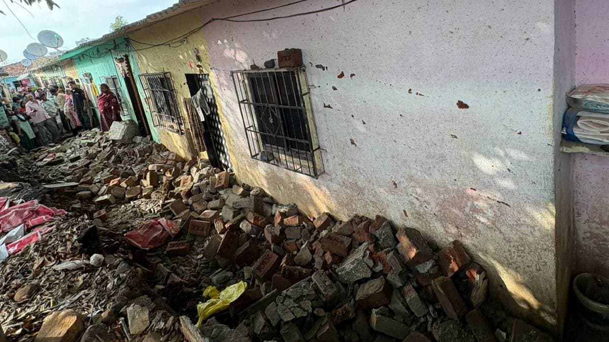 school retaining wall collapsed Titwala